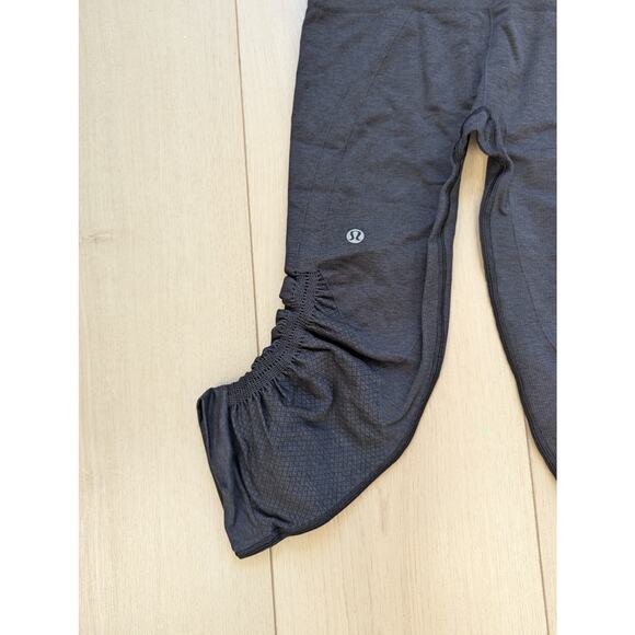 Lululemon Size 2 In The Flow Crop Leggings Heathered Black Activewear Pull On - Picture 7 of 10